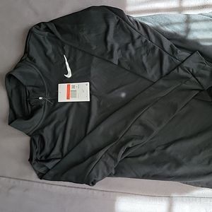 Nike long sleeved training shirt. Size L
